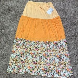 Brand New Lularoe Poppy maxi skirt